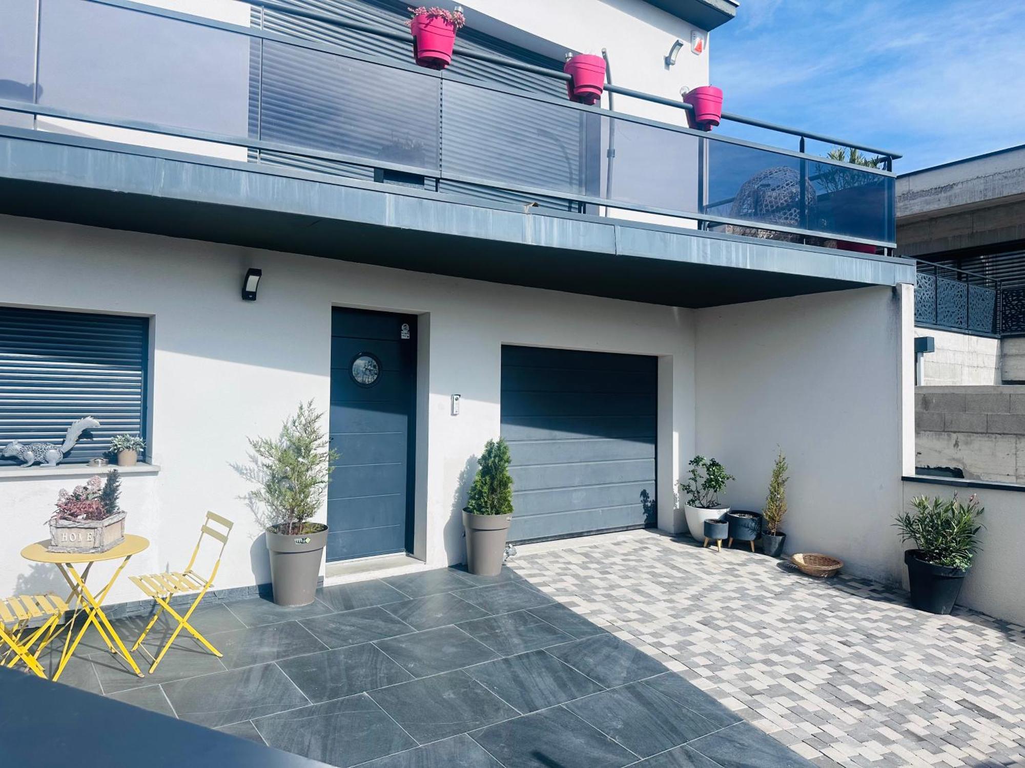 Maison Chanteranne Avec Parking Gratuit *